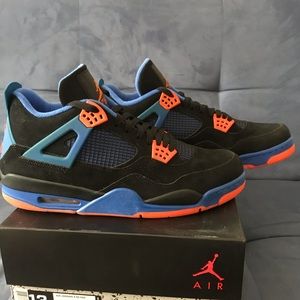 Air Jordan 4 Retro.